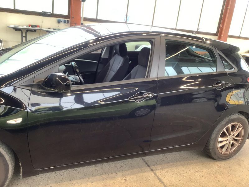 Hyundai i30 1.6 CRDi Style 2014 – снимка 4
