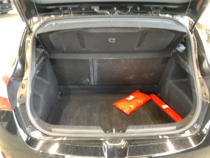 Hyundai i30 1.6 CRDi Style 2014 – снимка 15