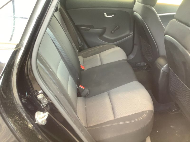Hyundai i30 1.6 CRDi Style 2014 – снимка 19