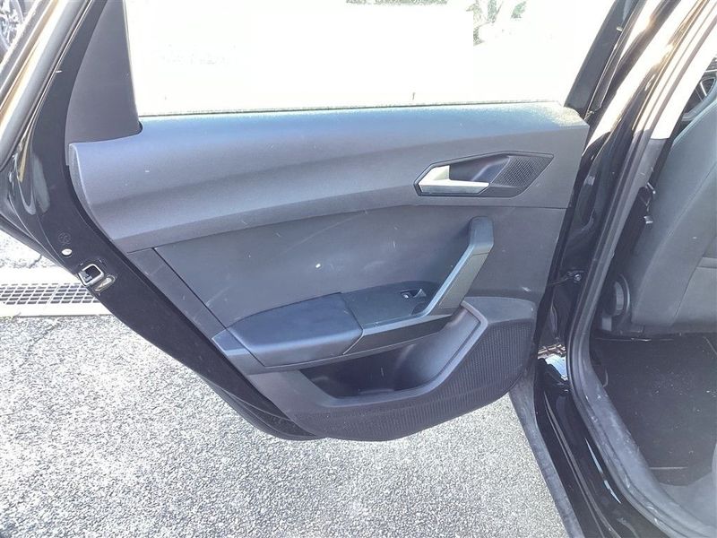Seat Leon 2.0 TDI Style 2023 – снимка 21