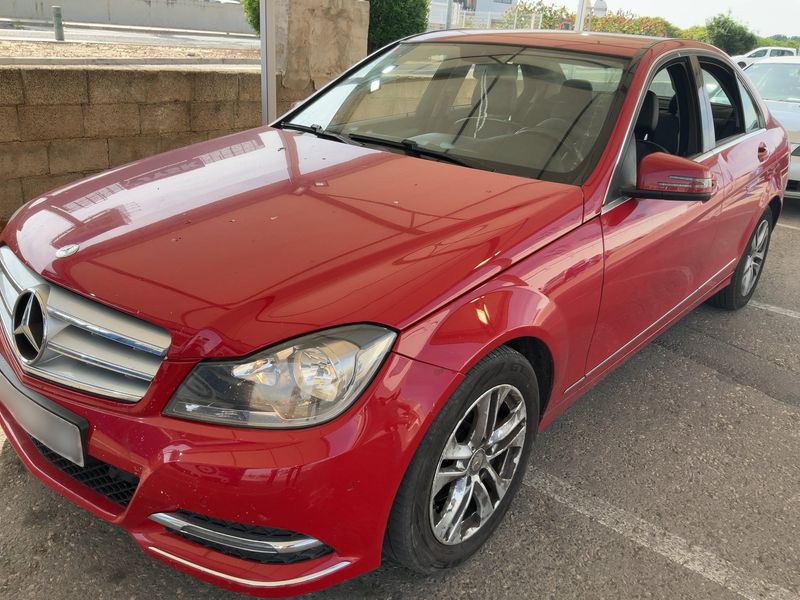 Mercedes-Benz C-Klasse C 220 CDI BlueEfficiency Avantgarde 2014 – снимка 2