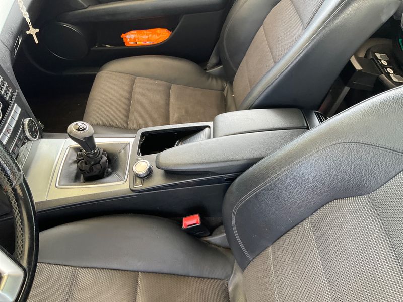 Mercedes-Benz C-Klasse C 220 CDI BlueEfficiency Avantgarde 2014 – снимка 22