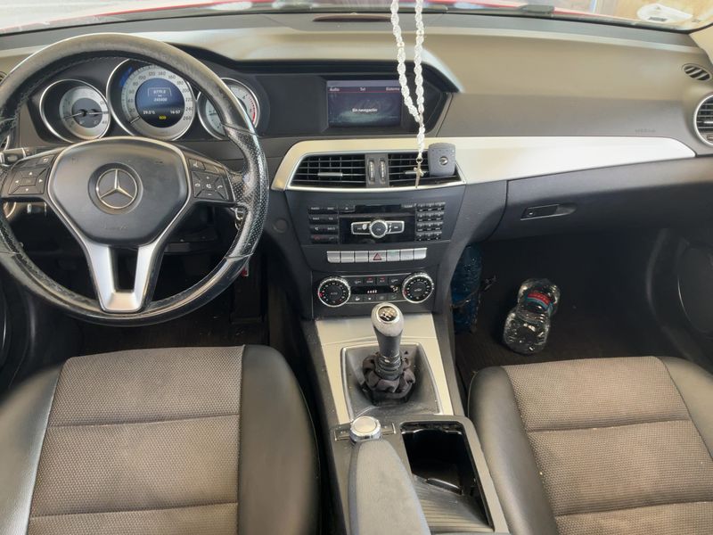 Mercedes-Benz C-Klasse C 220 CDI BlueEfficiency Avantgarde 2014 – снимка 17