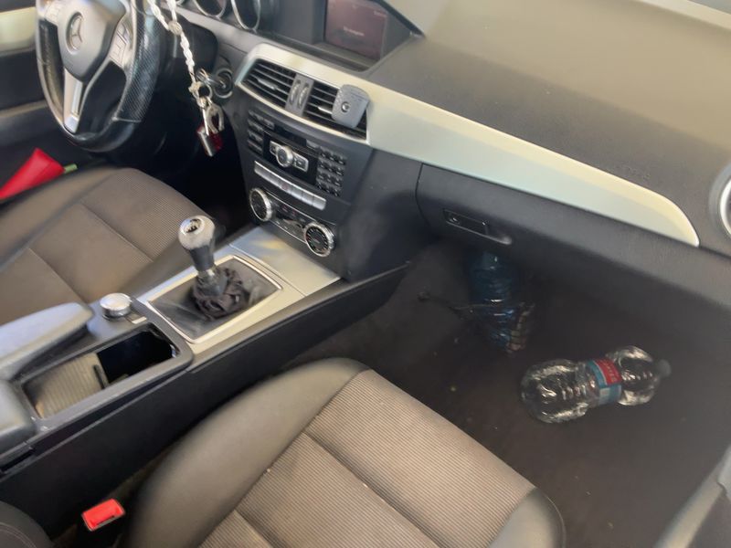 Mercedes-Benz C-Klasse C 220 CDI BlueEfficiency Avantgarde 2014 – снимка 16