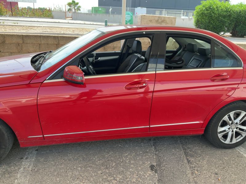 Mercedes-Benz C-Klasse C 220 CDI BlueEfficiency Avantgarde 2014 – снимка 4