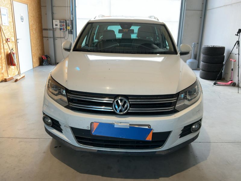 Volkswagen Tiguan 2.0 TSI Sport & Style 4Motion 2014 – снимка 14