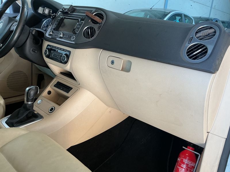 Volkswagen Tiguan 2.0 TSI Sport & Style 4Motion 2014 – снимка 29