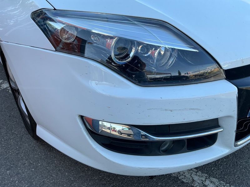 Renault Laguna 2.0 dCi Dynamique TomTom 2011 – снимка 24