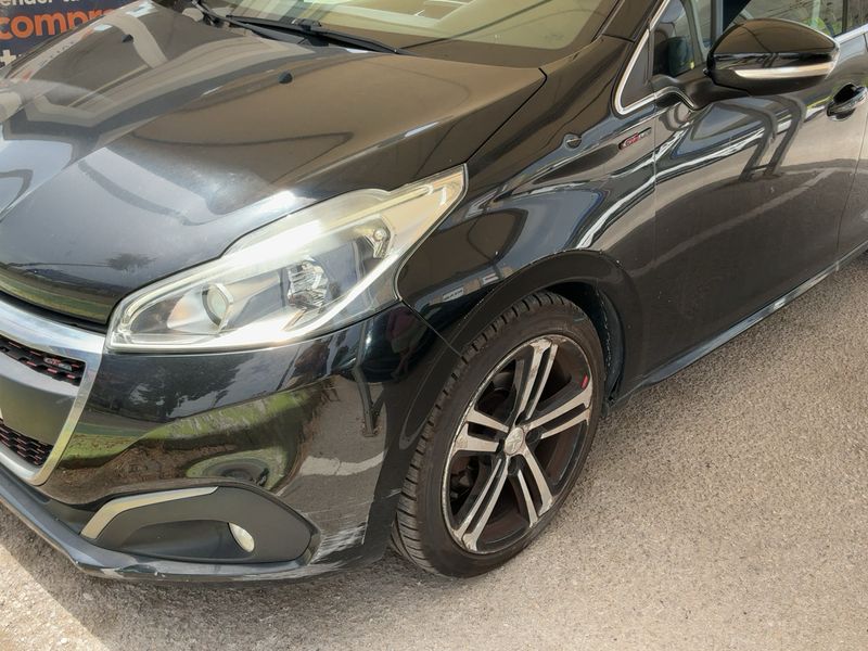 Peugeot 208 1.6 Blue-HDi GT Line 2016 – снимка 2