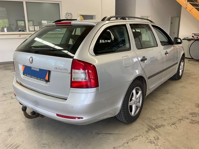 Skoda Octavia 1.4 TSI Classic 2009 – снимка 2