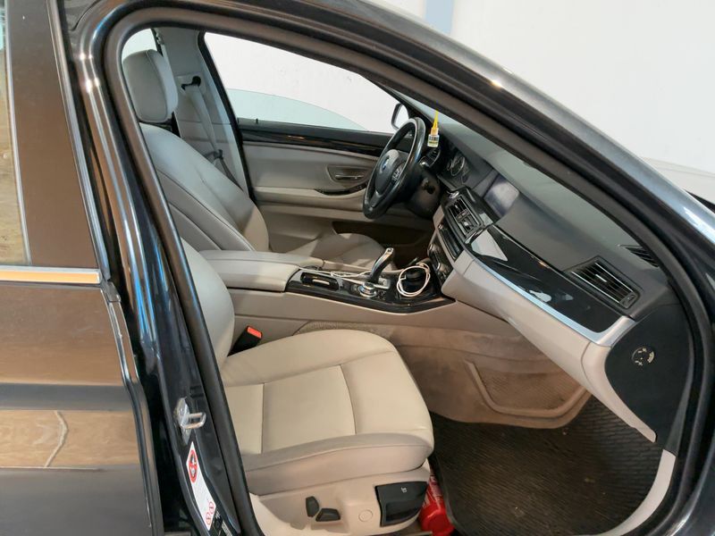 BMW 5er 530i 2013 – снимка 16