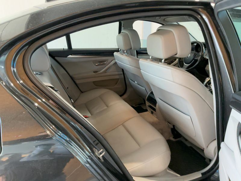 BMW 5er 530i 2013 – снимка 19