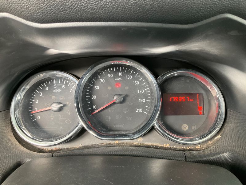 Dacia Duster 1.2 TCe Ambiance 4x2 2014 – снимка 4