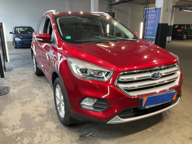 Ford Kuga 1.5 EcoBoost Titanium 2018 – снимка 12