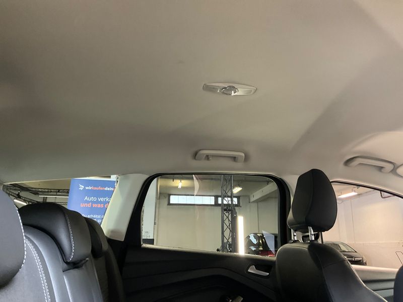 Ford Kuga 1.5 EcoBoost Titanium 2018 – снимка 35