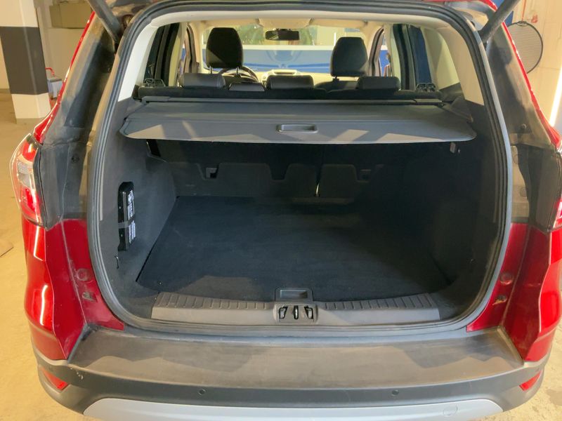 Ford Kuga 1.5 EcoBoost Titanium 2018 – снимка 15