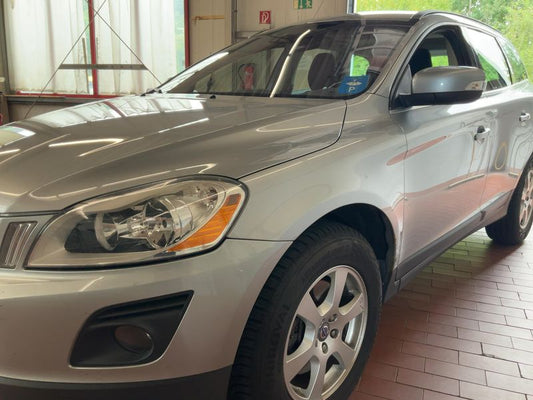 Volvo XC60 2.4 D5 Momentum AWD 2009 – снимка 2