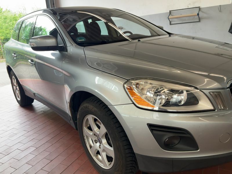 Volvo XC60 2.4 D5 Momentum AWD 2009 – снимка 12