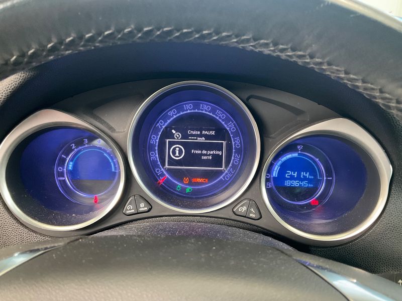 Citroen DS4 1.6 Blue-HDi SoChic 2015 – снимка 18