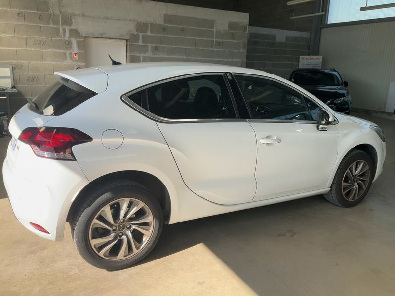Citroen DS4 1.6 Blue-HDi SoChic 2015 – снимка 8