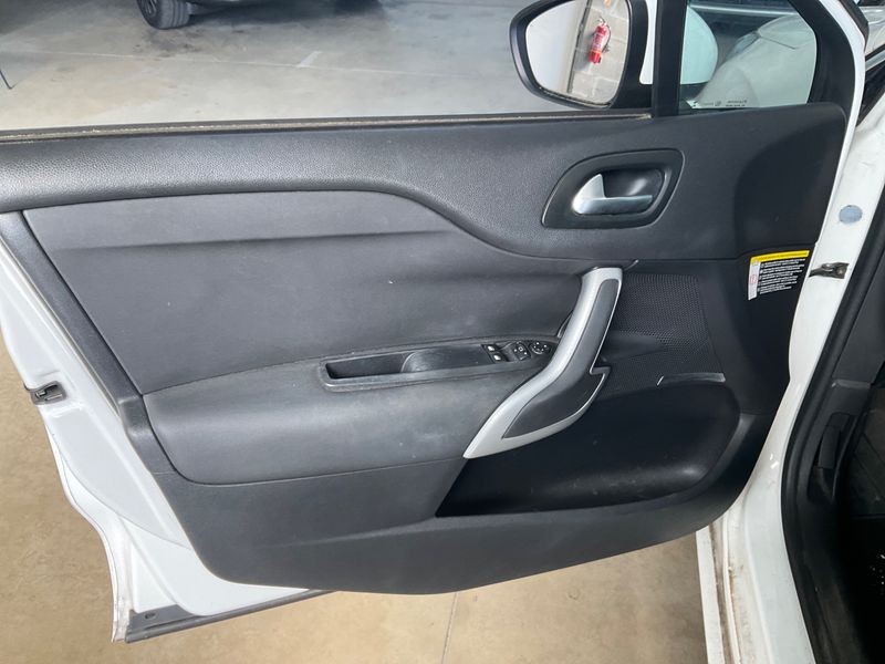 Citroen DS4 1.6 Blue-HDi SoChic 2015 – снимка 29