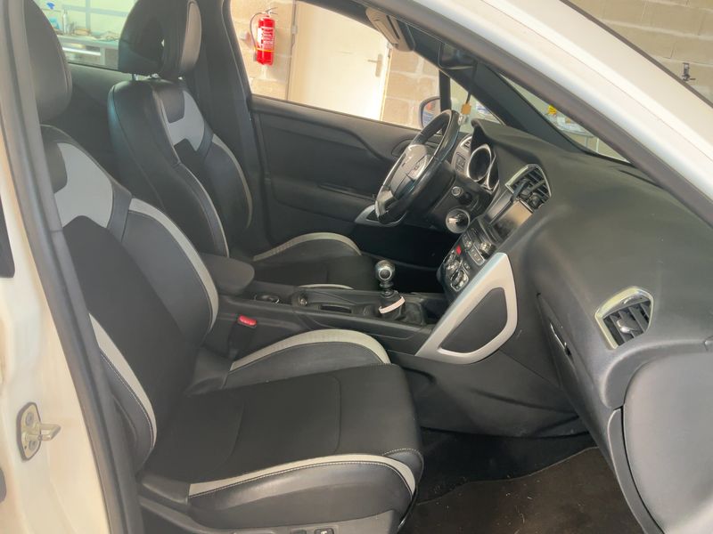 Citroen DS4 1.6 Blue-HDi SoChic 2015 – снимка 16