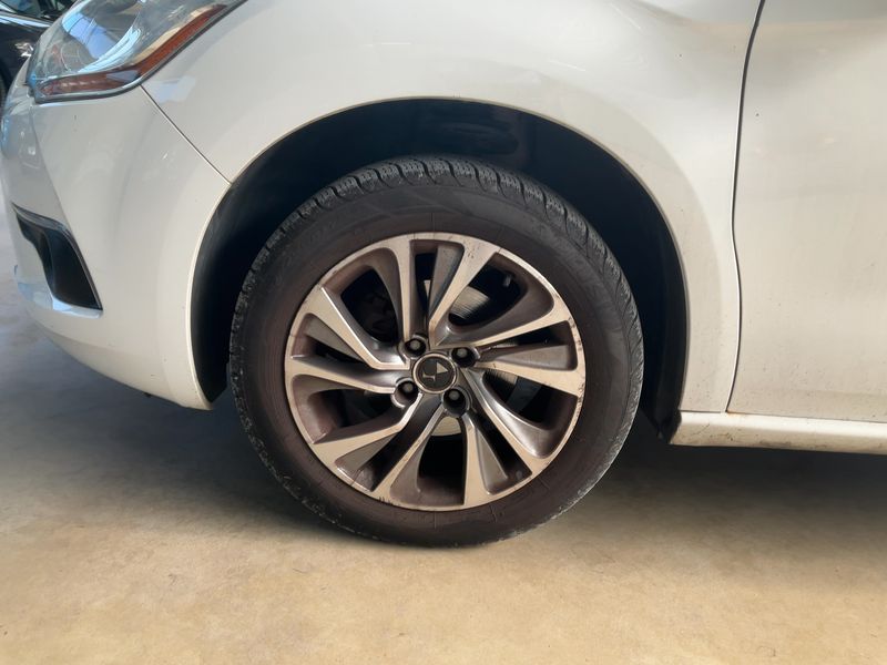 Citroen DS4 1.6 Blue-HDi SoChic 2015 – снимка 3