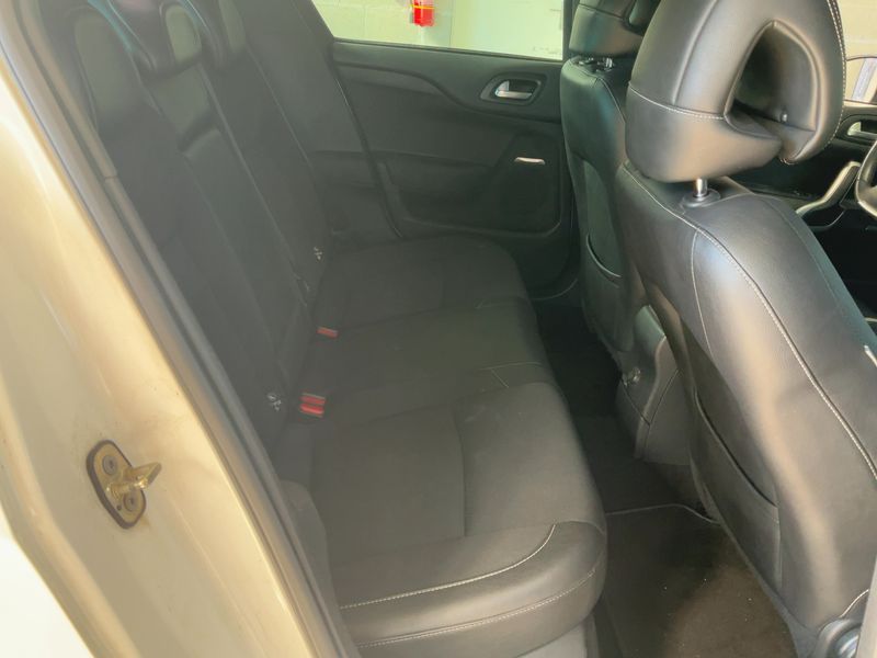 Citroen DS4 1.6 Blue-HDi SoChic 2015 – снимка 19