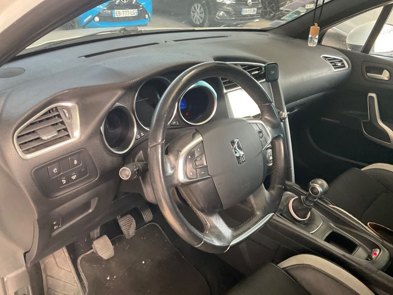 Citroen DS4 1.6 Blue-HDi SoChic 2015 – снимка 28