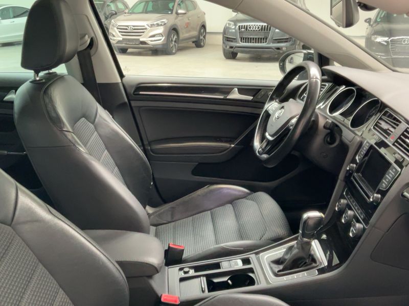 Volkswagen Golf VII 1.4 TSI Highline BlueMotion Tech 2013 – снимка 17