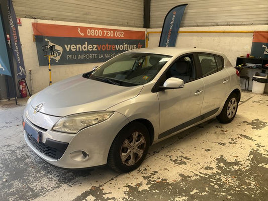 Renault Megane 1.5 dCi Carminat TomTom 2010 – снимка 1