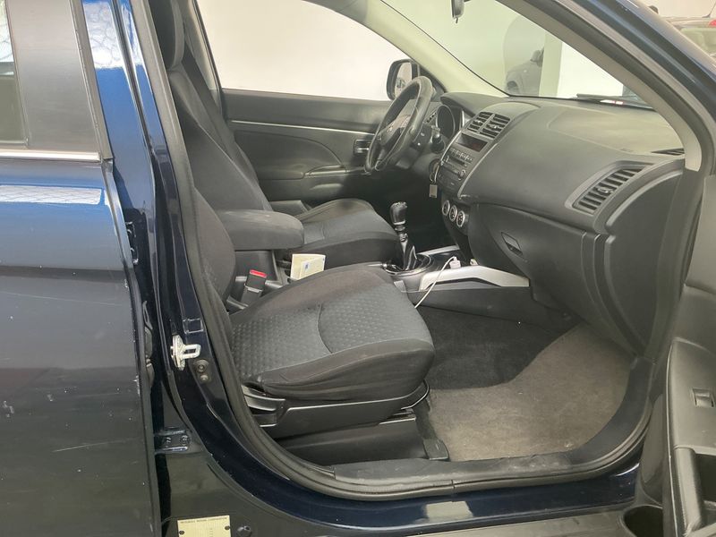 Mitsubishi ASX 1.8 DI-D Instyle 4WD 2011 – снимка 3