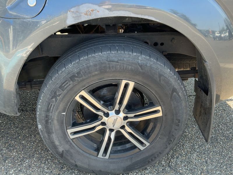 Nissan Navara Pick-up 2.5 dCi Doppelkabine Comfort 4x4 2006 – снимка 5