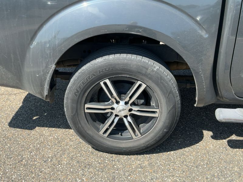 Nissan Navara Pick-up 2.5 dCi Doppelkabine Comfort 4x4 2006 – снимка 9