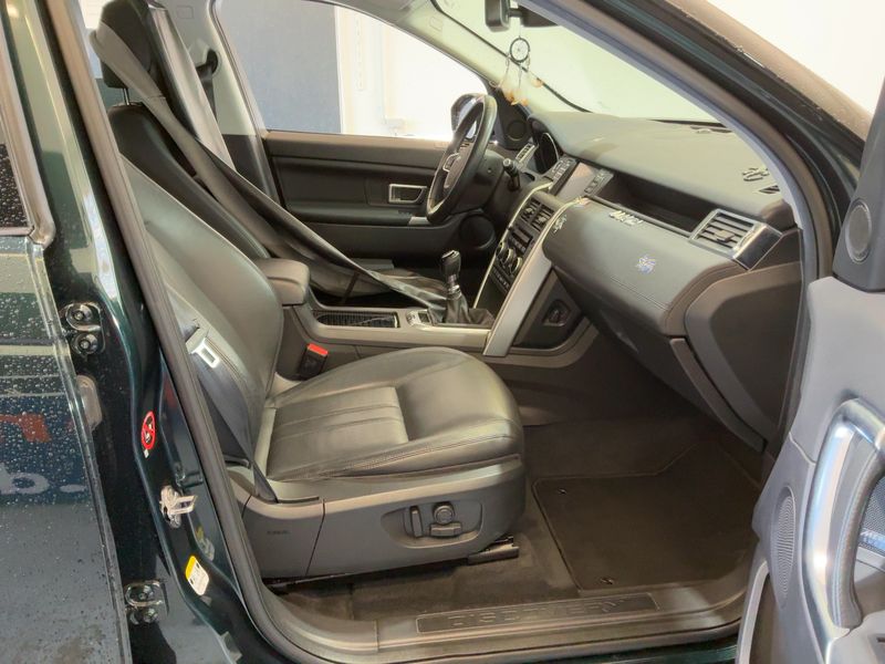 Land Rover Discovery Sport 2.0 Td4 HSE 2016 – снимка 17