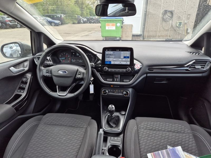 Ford Fiesta 1.0 EcoBoost Titanium 2024 – снимка 7