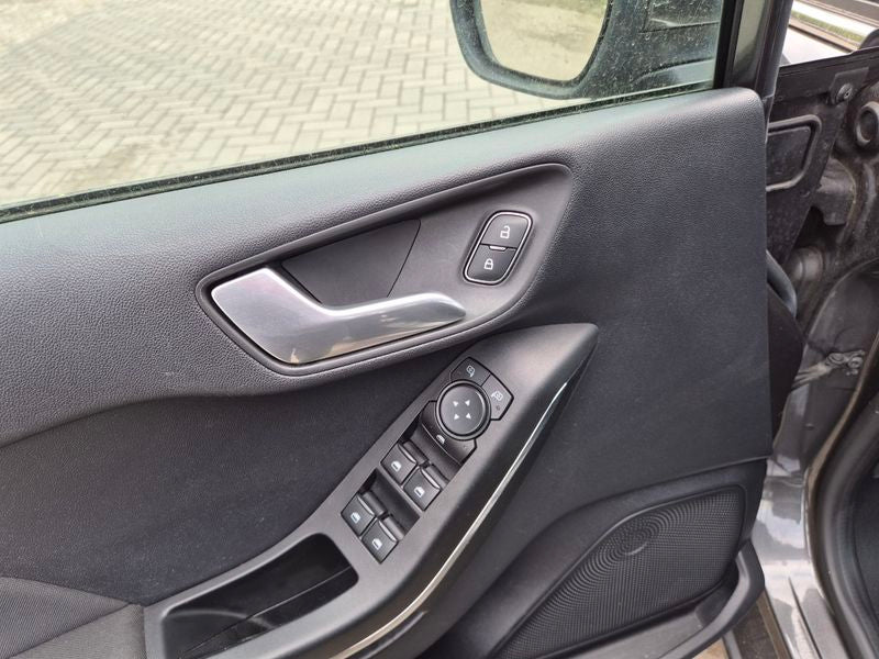 Ford Fiesta 1.0 EcoBoost Titanium 2024 – снимка 19