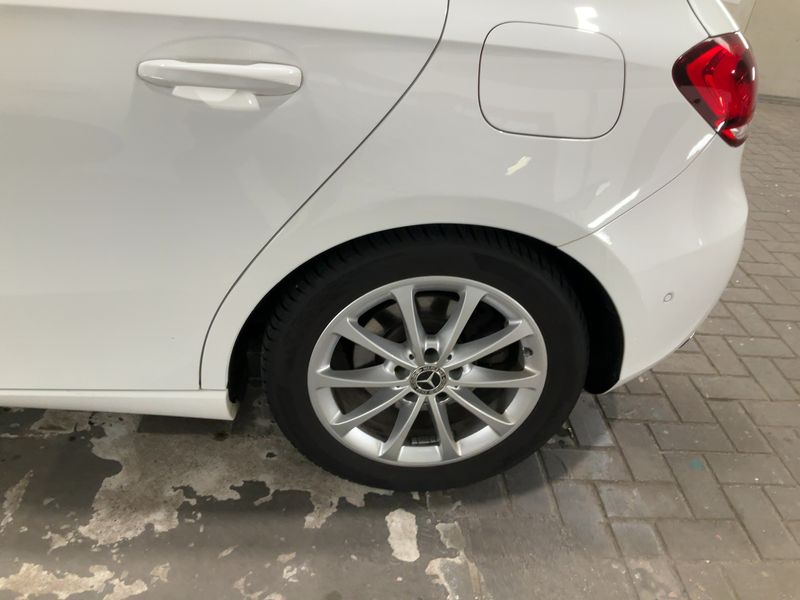 Mercedes-Benz A-Klasse A 250 2019 – снимка 5