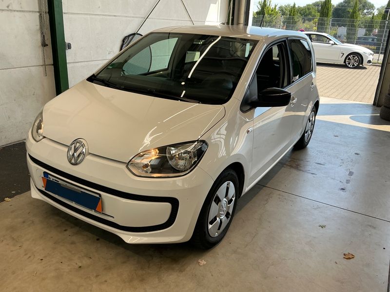 Volkswagen up! 1.0 Cup up! BlueMotion Tech 2015 – снимка 1
