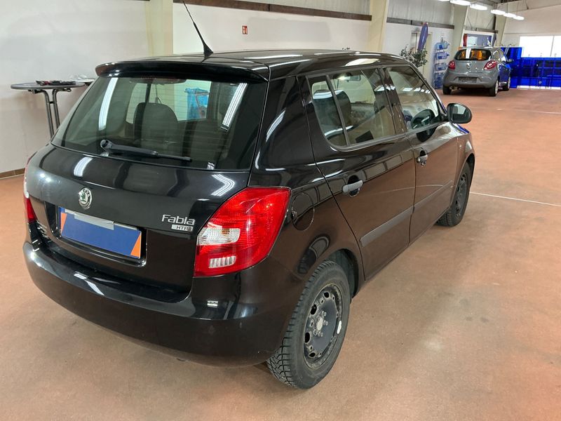 Skoda Fabia 1.2 Classic 2009 – снимка 2