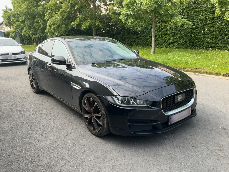 Jaguar XE 20d Prestige 2016 – снимка 12
