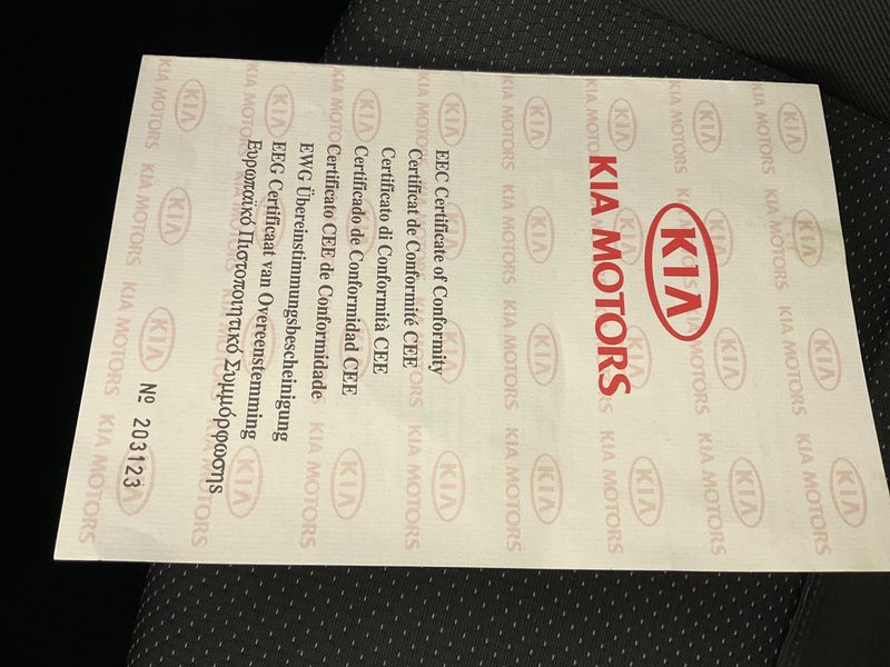 Kia Carens 1.7 CRDi Spirit 2015 – снимка 16