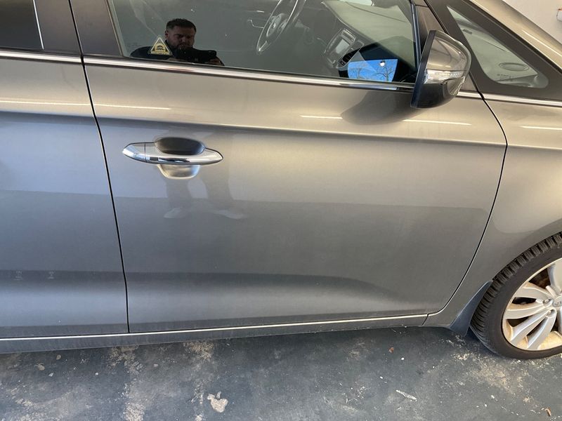Kia Carens 1.7 CRDi Spirit 2015 – снимка на щета