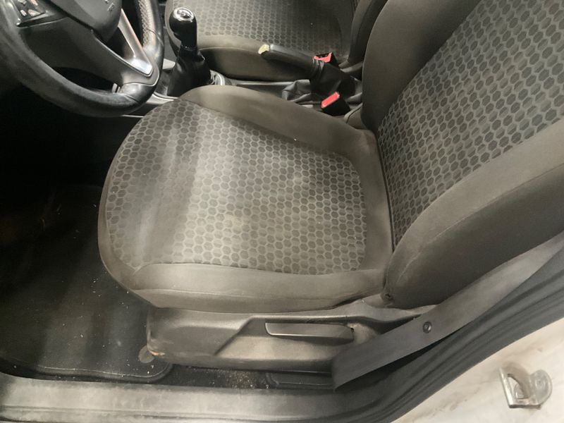 Opel Corsa 1.3 CDTI Business Connect ecoFlex 2015 – снимка 31