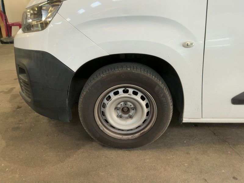 Citroen Berlingo 1.5 Blue-HDi Driver M 2020 – снимка 3