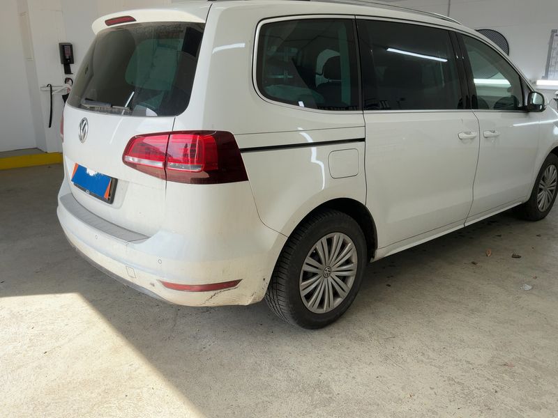 Volkswagen Sharan 2.0 TDI Highline 4Motion BlueMotion Tech 2020 – снимка 8