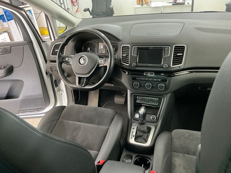 Volkswagen Sharan 2.0 TDI Highline 4Motion BlueMotion Tech 2020 – снимка 18