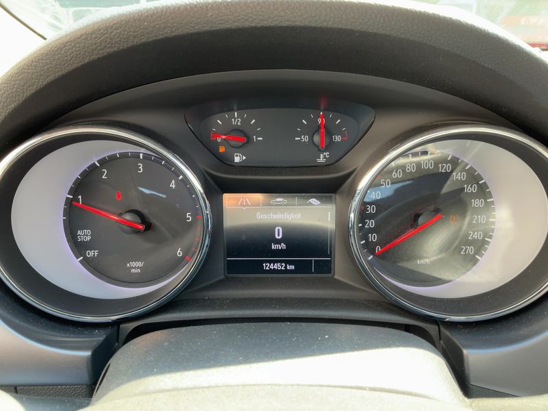 Opel Astra 1.6 CDTI DPF Edition Start/Stop 2019 – снимка 19
