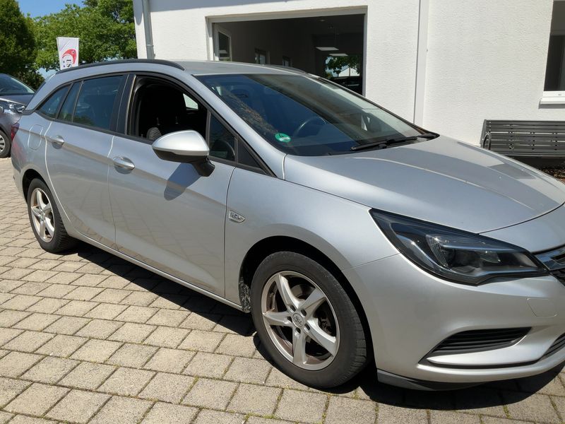 Opel Astra 1.6 CDTI DPF Edition Start/Stop 2019 – снимка 12