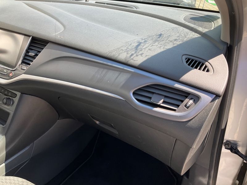 Opel Astra 1.6 CDTI DPF Edition Start/Stop 2019 – снимка 27